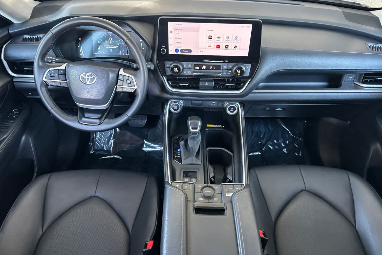 Certified 2025 Toyota Grand Highlander AWD image 3