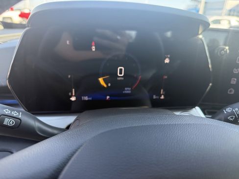 New 2026 Chevrolet Trax LT w/ Sunroof Package image 28