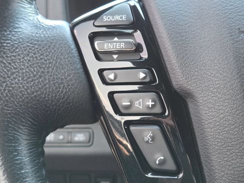 Used 2022 Nissan Frontier PRO-4X w/ Pro-4X Premium Package AWD/4WD image 39