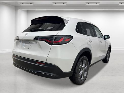 New 2026 Honda HR-V LX image 3