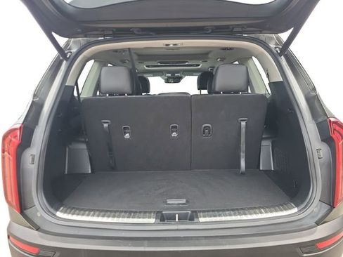Used 2022 Kia Telluride SX image 24