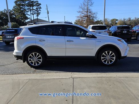 Used 2016 Toyota RAV4 Limited image 6