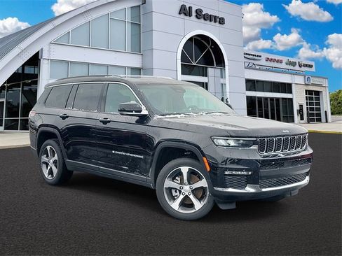New 2025 Jeep Grand Cherokee L Limited w/ Trailer Tow Package image 1