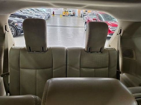 Used 2017 Nissan Pathfinder Platinum AWD/4WD image 40