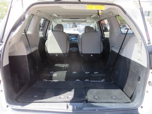 Used 2016 Toyota Sienna Limited Premium FWD image 26