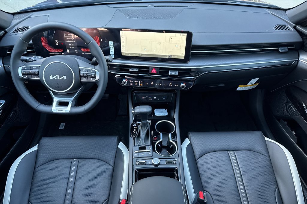 New 2027 Kia K5 GT-Line FWD image 5