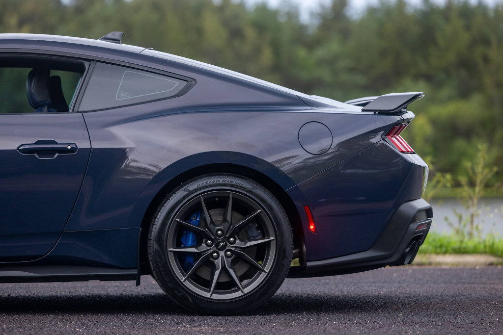 Used 2024 Ford Mustang Dark Horse RWD image 17