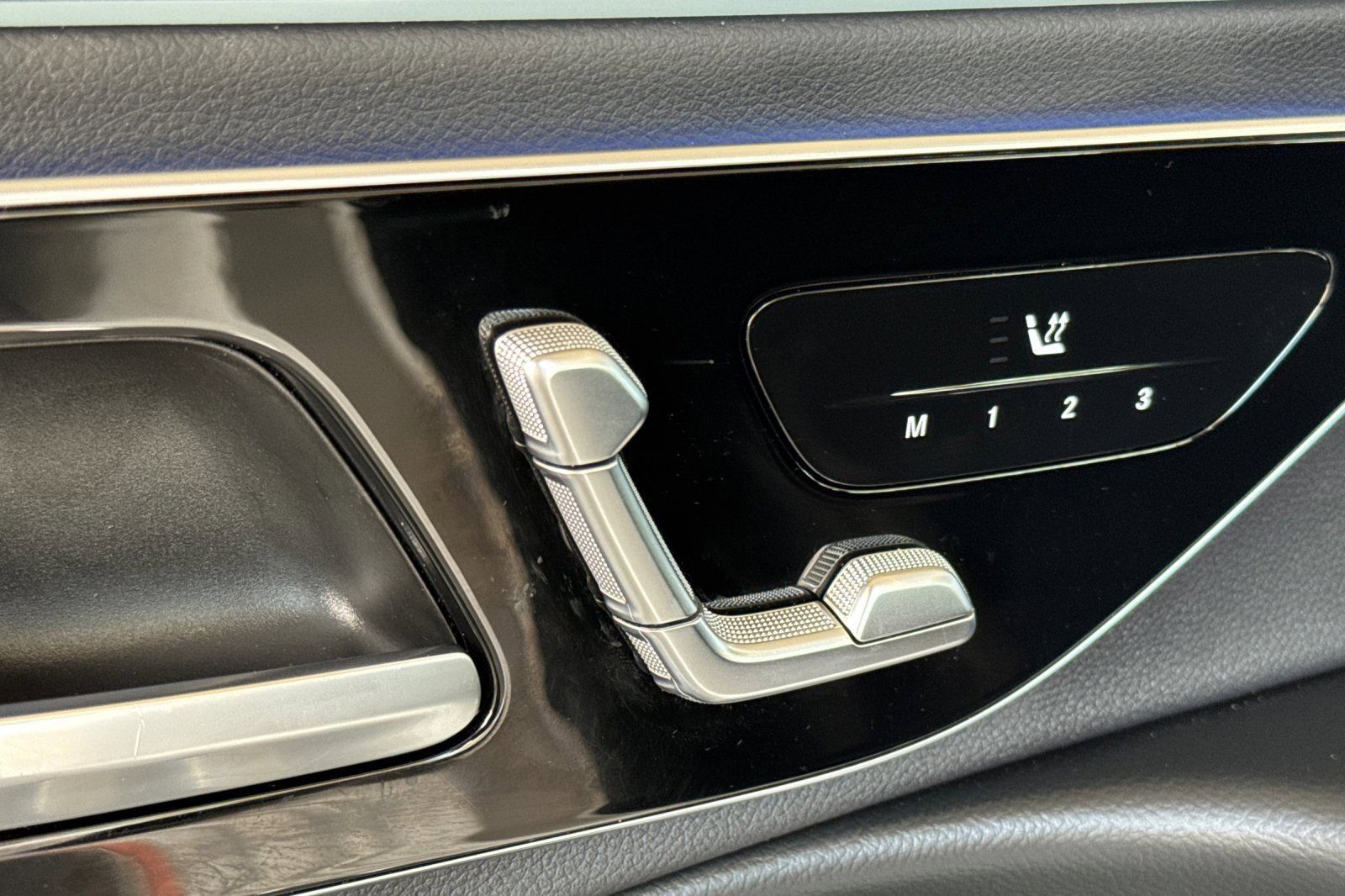 Certified 2025 Mercedes-Benz E 350 4MATIC Sedan image 14