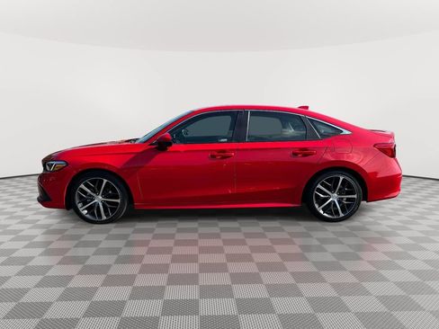 Used 2023 Honda Civic Touring image 4
