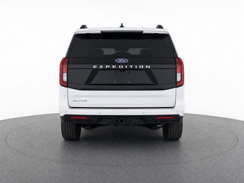 Used 2025 Ford Expedition Active AWD/4WD image 3