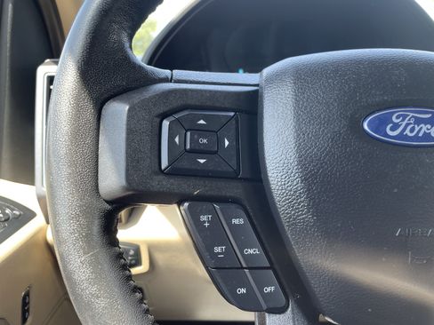 Used 2019 Ford F150 XLT w/ Equipment Group 302A Luxury AWD/4WD image 16