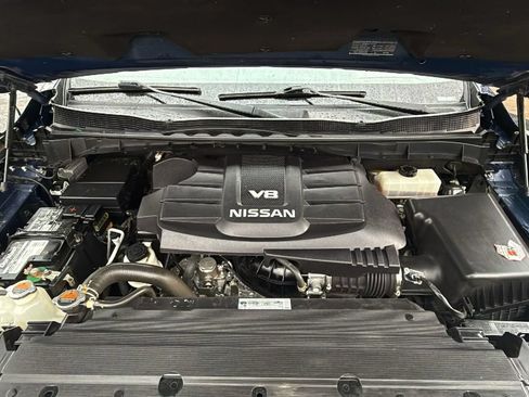 Used 2018 Nissan Titan Platinum Reserve AWD/4WD image 28