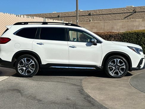 Used 2023 Subaru Ascent Touring AWD/4WD image 3