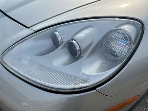 Used 2005 Chevrolet Corvette Coupe w/ Preferred Equipment Group image 25