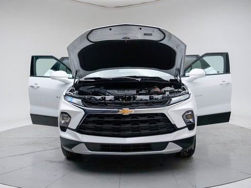 Used 2025 Chevrolet Blazer LT image 15