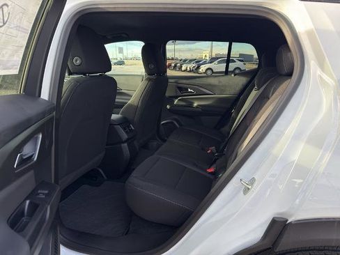 New 2026 Chevrolet Equinox EV LT image 15