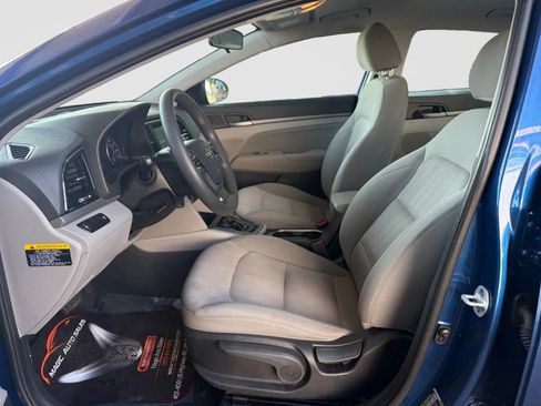 Used 2017 Hyundai Elantra SE FWD image 12