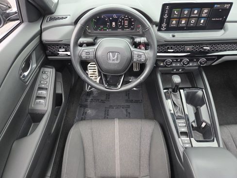 Used 2023 Honda Accord Sport image 25