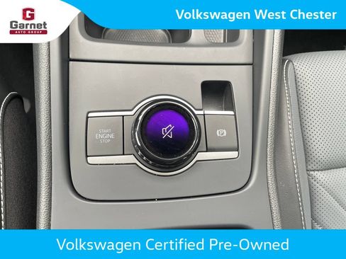 Certified 2025 Volkswagen Tiguan SE R-Line AWD/4WD image 30