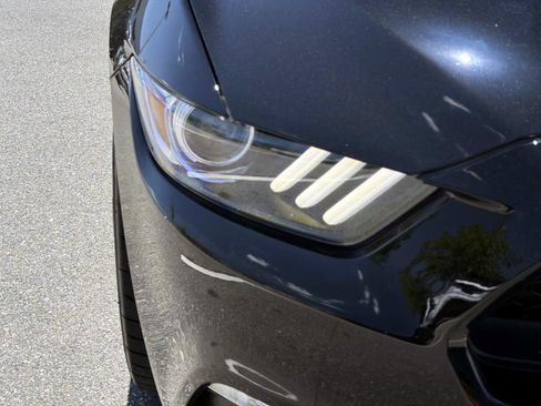 Used 2015 Ford Mustang GT Premium RWD image 9