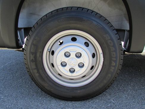 Used 2023 RAM ProMaster 2500 FWD image 12