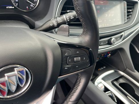 Used 2024 Buick Enclave Premium image 12