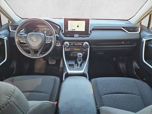 Used 2025 Toyota RAV4 XLE w/ Convenience Package FWD image 17