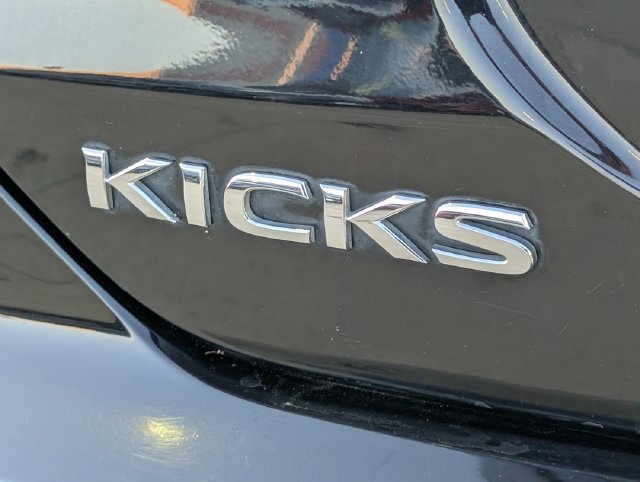 Used 2021 Nissan Kicks SV FWD image 45
