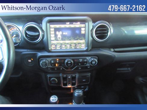 Used 2021 Jeep Wrangler Unlimited Sahara image 41