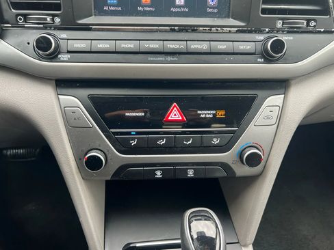 Used 2018 Hyundai Elantra SEL image 13