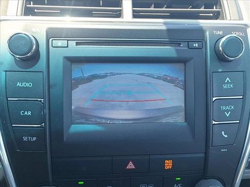Used 2016 Toyota Camry LE FWD image 13