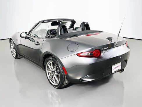 Used 2022 MAZDA MX-5 Miata Grand Touring RWD image 9