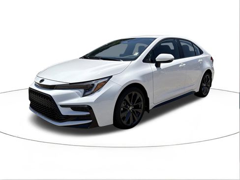 Used 2026 Toyota Corolla SE FWD image 7