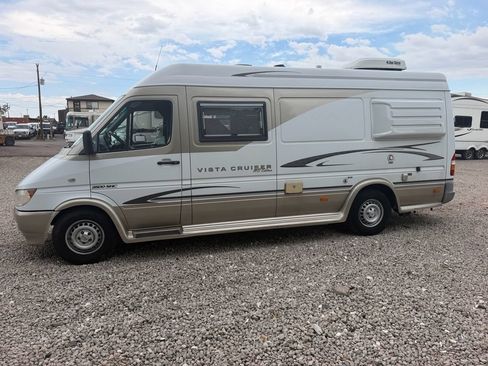 Used 2005 Dodge Sprinter 2500 w/ PWR Convenience Group RWD image 9