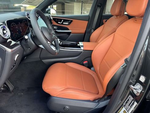 New 2026 Mercedes-Benz GLC 300 image 9