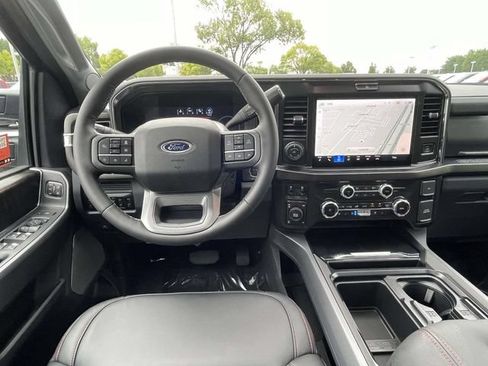 New 2026 Ford F250 Lariat w/ Black Appearance Package AWD/4WD image 9