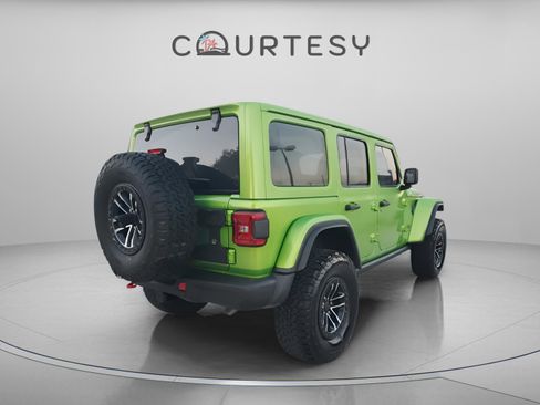 Certified 2025 Jeep Wrangler Unlimited Rubicon image 4