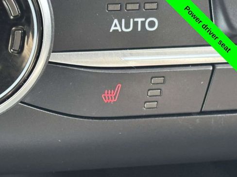 Used 2020 Ford Escape SE image 20