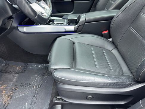 Used 2021 Mercedes-Benz GLB 35 AMG 4MATIC image 38