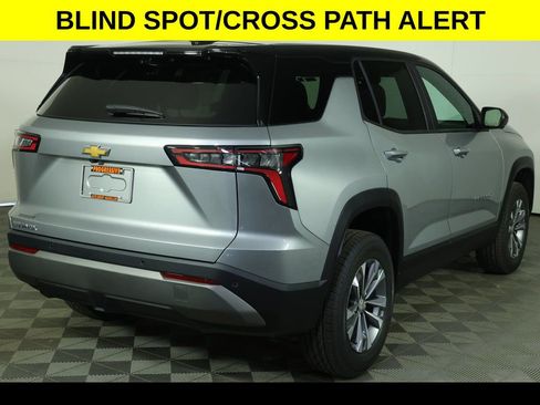 New 2026 Chevrolet Equinox LT w/ Convenience Package II FWD image 9