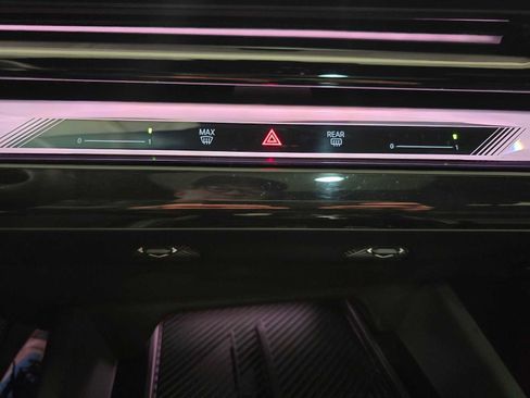 Used 2025 BMW i5 xDrive40 w/ Premium Package image 29