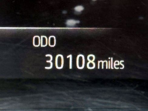 Used 2020 Toyota Highlander XLE AWD/4WD image 30