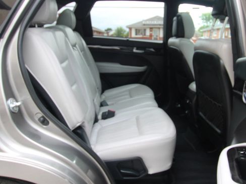 Used 2014 Kia Sorento SX w/ 3rd Row Package AWD/4WD image 12