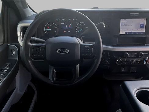 Used 2025 Ford F250 XLT AWD/4WD image 6
