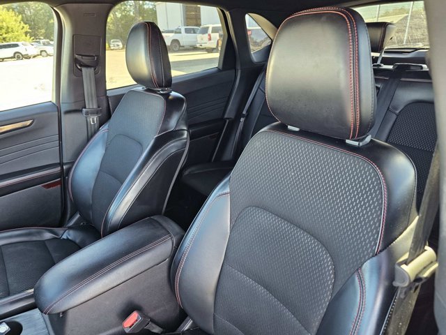 Used 2025 Ford Escape ST-Line Select AWD/4WD image 15