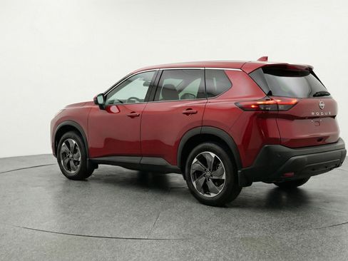 Used 2025 Nissan Rogue SV AWD/4WD image 6