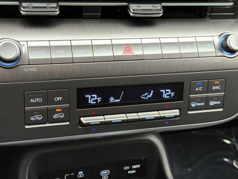 Used 2025 Hyundai Kona SEL AWD/4WD image 20