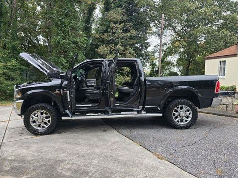 Used 2017 RAM 2500 Limited AWD/4WD image 34