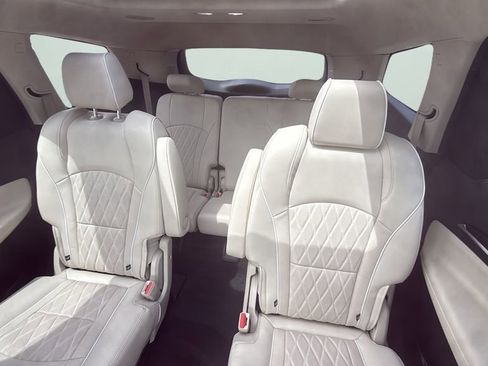 Used 2023 Buick Enclave Avenir w/ Avenir Technology Package image 12