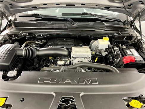 Used 2023 RAM 1500 Laramie AWD/4WD image 30